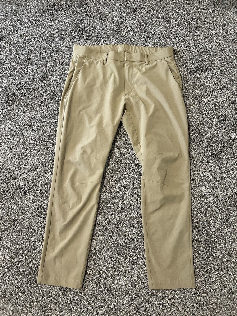 Fabletics Men's Beige Solid Chino Pants Regular Fit Size Waist 34 Length 28